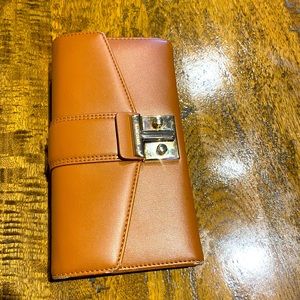 Tan color italian wallet